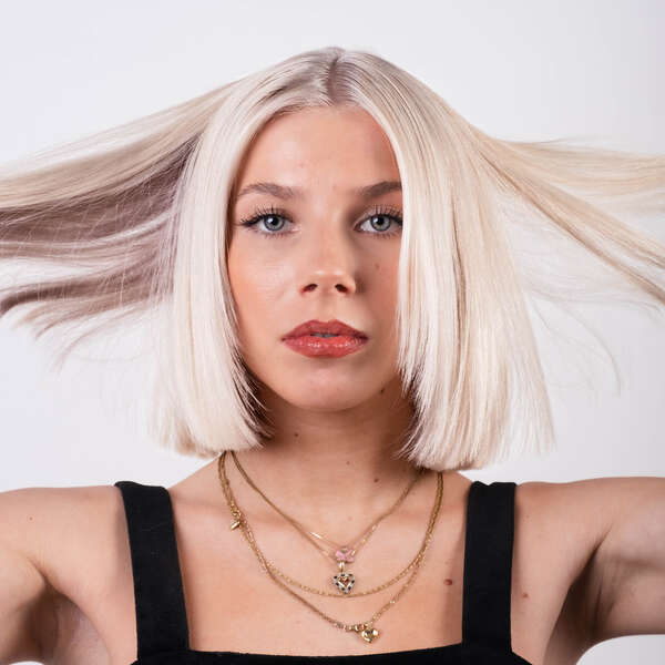 Amalie Blonde Life